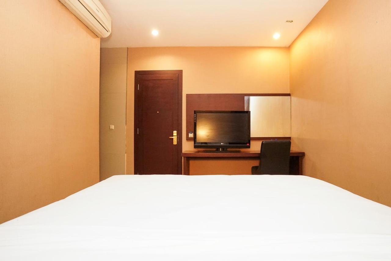Homestay 3 スラバヤ エクステリア 写真